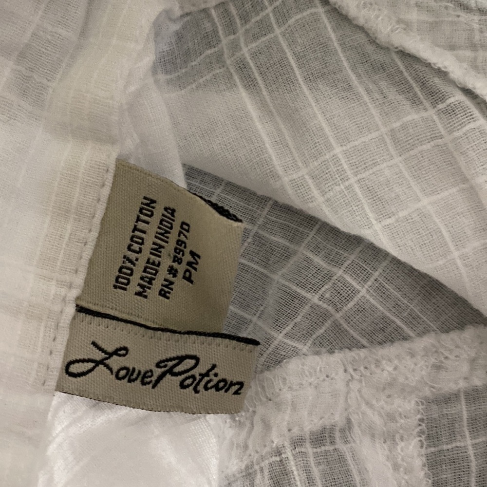 Love Potion lightweight Cotton Button down shirt size MP - Picture 5 of 6